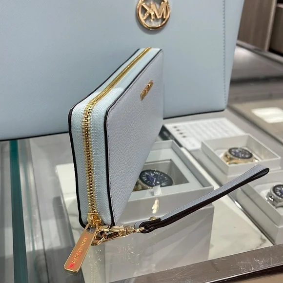 MICHAEL KORS LARGE TRAVEL CONTINENTAL WRISTLET WALLET PHONEHOLDER Vista Blue